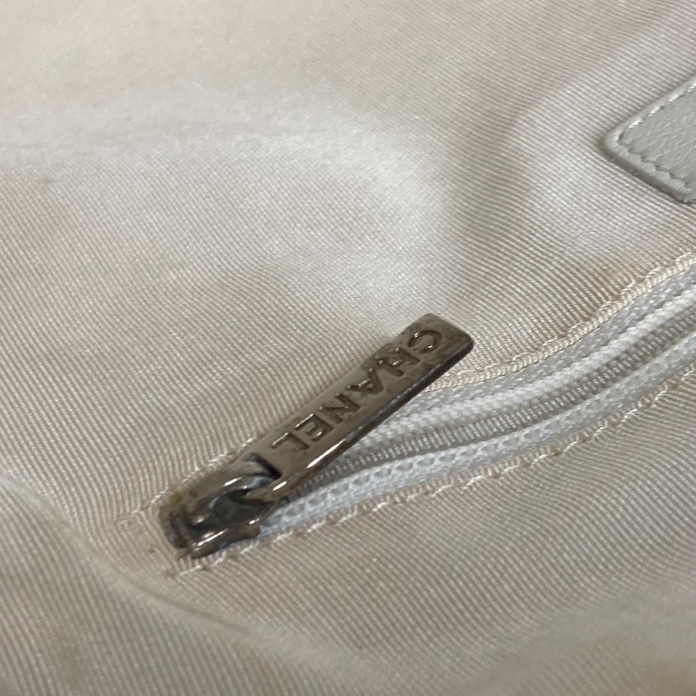 CHANEL White Boston Bag - Picture 15 of 16